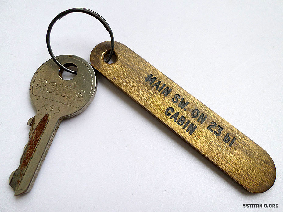 goliath gantry crane switch key brass fob tag keychain harland wolff titanic 1912
